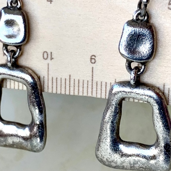 Hammered Silver Earrings, Pierced, silver tone, vintage - Picture 3 of 4